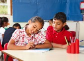 DOSSIER – Prévenir et combattre l’illettrisme HD-368---dossier-enfants