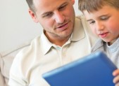 Une tablette tactile : oui ! Mais laquelle ? HD-382---tablettes-fils-hom