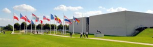 hd-383---caen-Mémorial_SCol