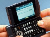 Rentrée et premier équipement : le téléphone à clapet, bonne alternative ? HD-468---open